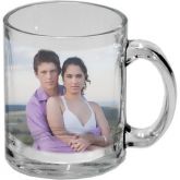 caneca de vidro transparente